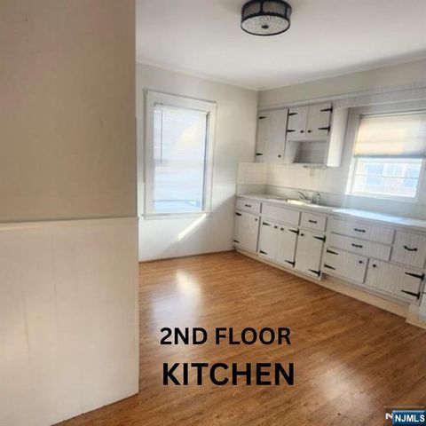 258 Everett Avenue, Wyckoff, NJ 07481