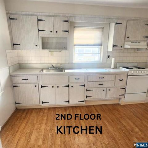 258 Everett Avenue, Wyckoff, NJ 07481