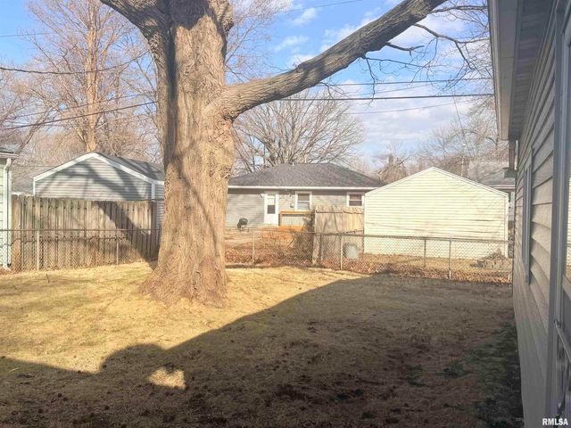 3518 SHEFFIELD Road, Springfield, IL 62703