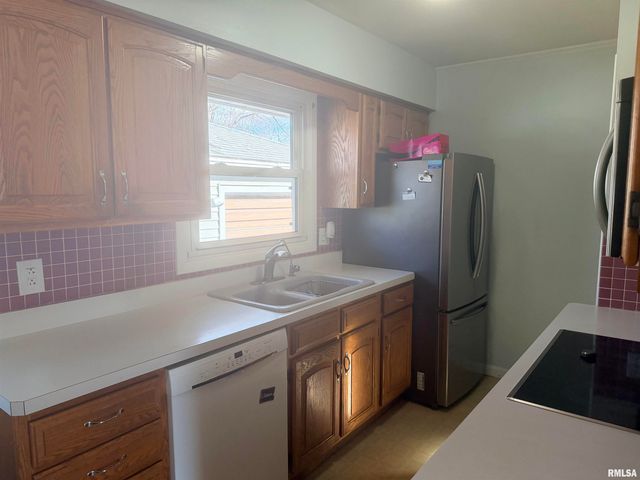 3518 SHEFFIELD Road, Springfield, IL 62703