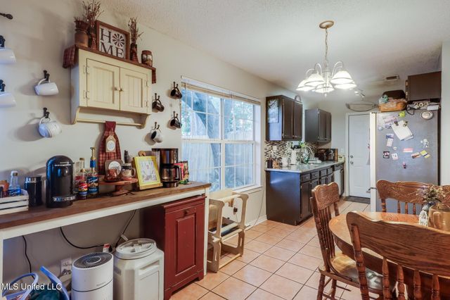 14906 Angela Drive, Gulfport, MS 39503
