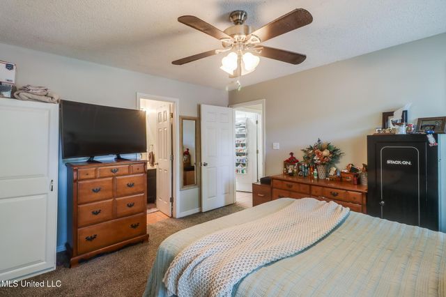 14906 Angela Drive, Gulfport, MS 39503