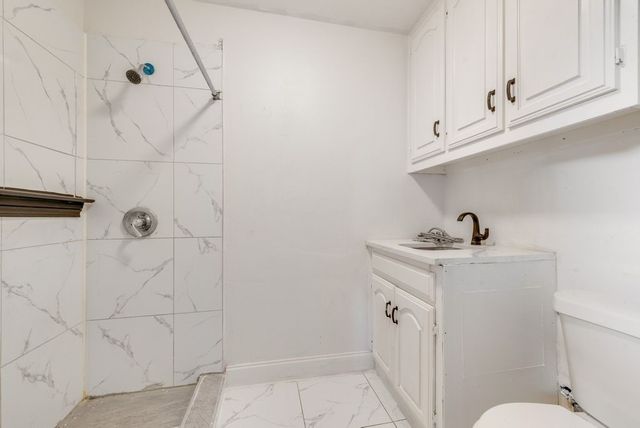 2114 Coral Drive, Arlington, TX 76010