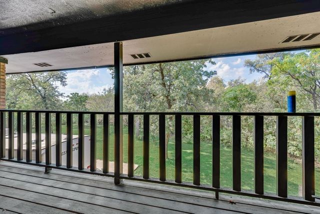 2114 Coral Drive, Arlington, TX 76010