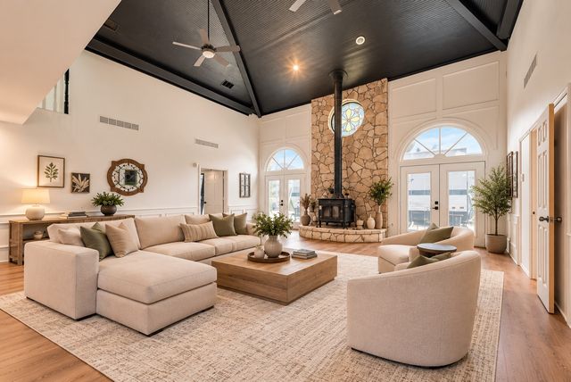 2114 Coral Drive, Arlington, TX 76010