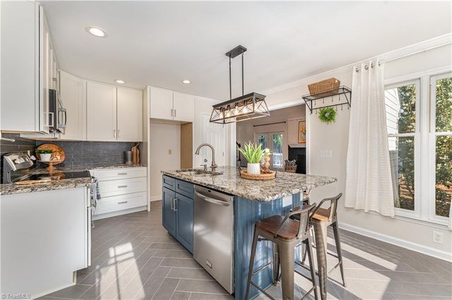 5 Ivy Brook Court, Greensboro, NC 27407