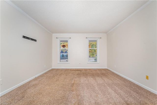 5 Ivy Brook Court, Greensboro, NC 27407