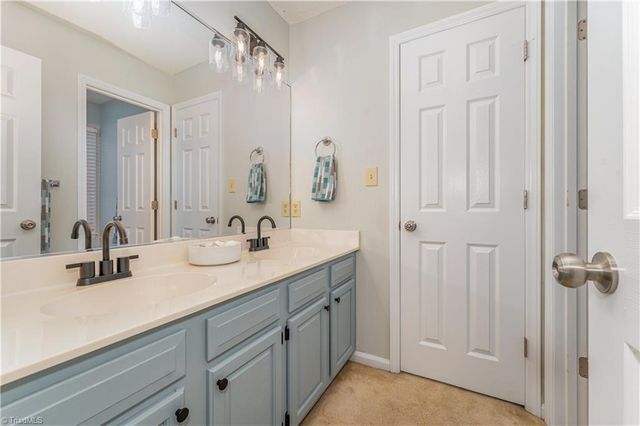 5 Ivy Brook Court, Greensboro, NC 27407