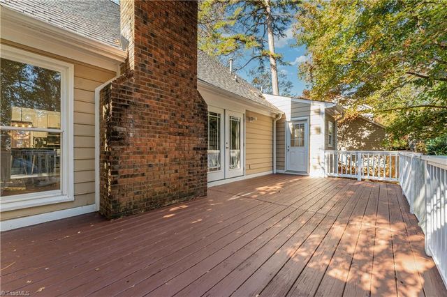 5 Ivy Brook Court, Greensboro, NC 27407