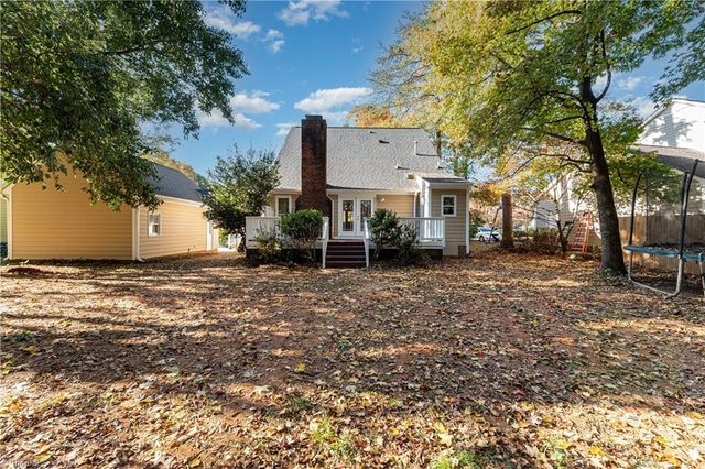 5 Ivy Brook Court, Greensboro, NC 27407