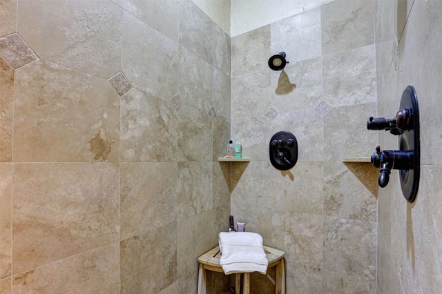 2141 Farrington Lane, Hurst, TX 76054