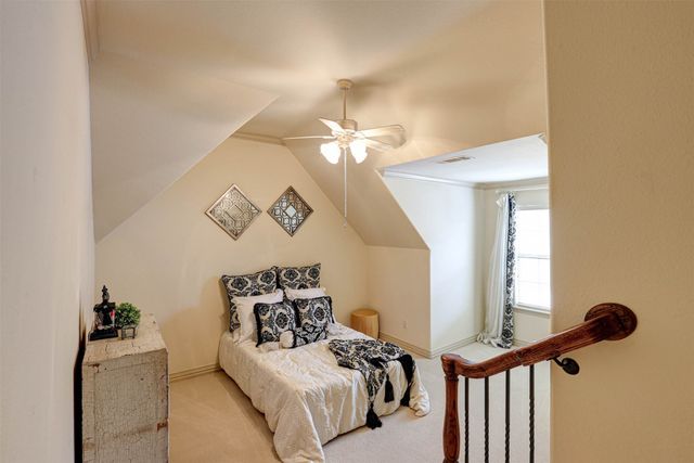 2141 Farrington Lane, Hurst, TX 76054