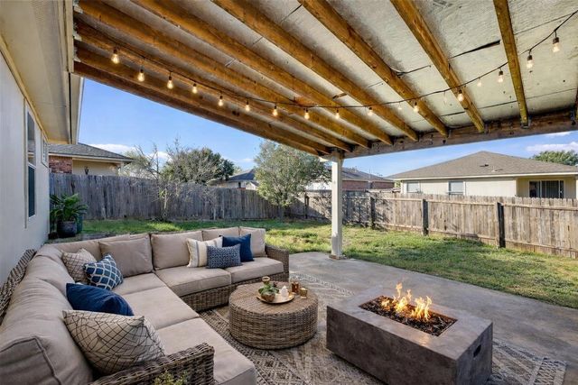 1005 Remington DR, Leander, TX 78641