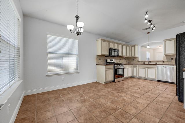 1005 Remington DR, Leander, TX 78641