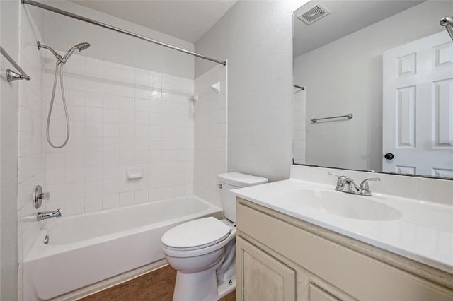 1005 Remington DR, Leander, TX 78641