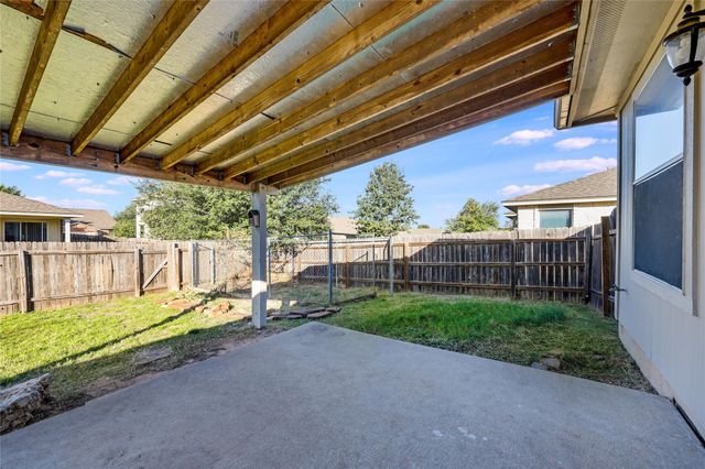 1005 Remington DR, Leander, TX 78641