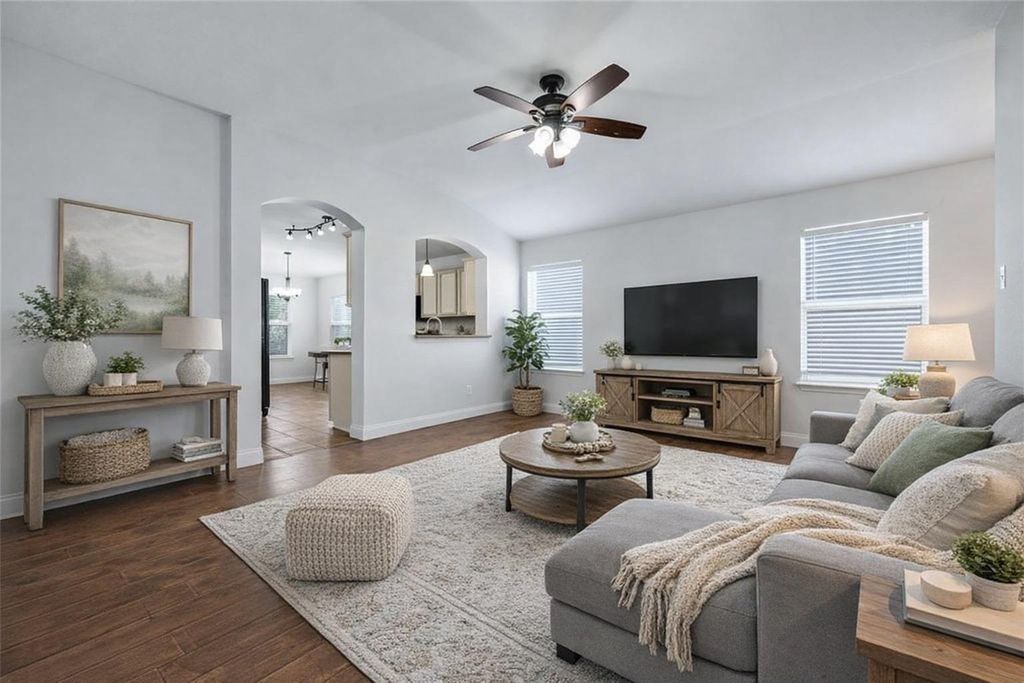 1005 Remington DR, Leander, TX 78641