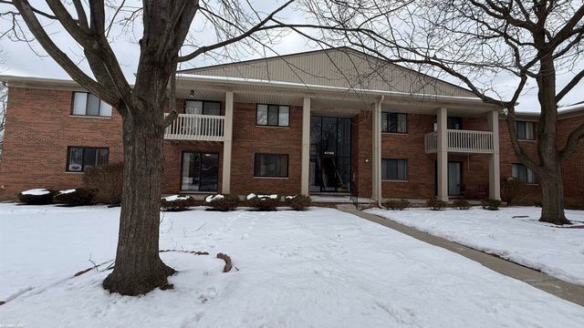42188 Todd Mark Lane, Clinton Twp, MI 48038