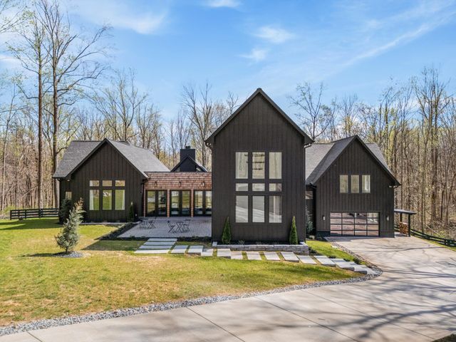 925 Weeping Willow Rd, Hendersonville, TN 37075