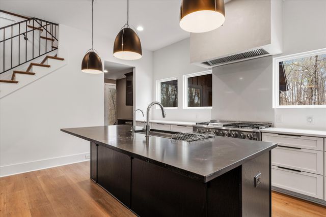 925 Weeping Willow Rd, Hendersonville, TN 37075