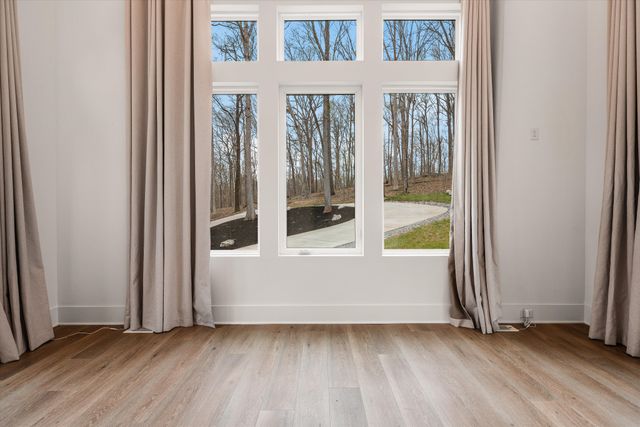 925 Weeping Willow Rd, Hendersonville, TN 37075