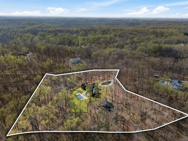 925 Weeping Willow Rd, Hendersonville, TN 37075