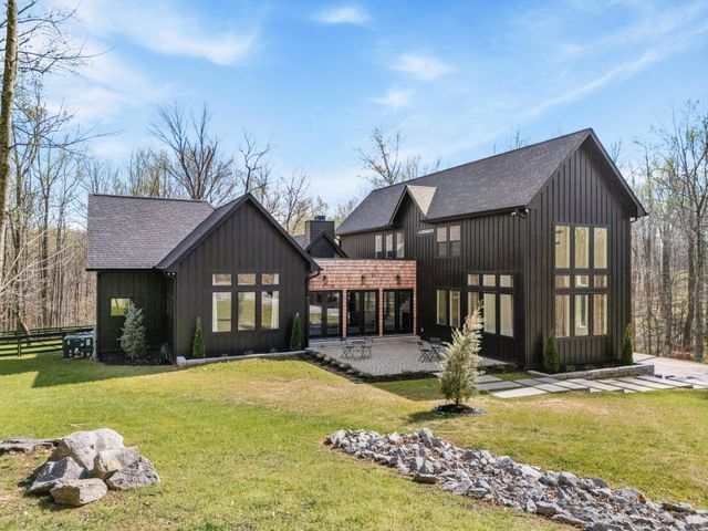 925 Weeping Willow Rd, Hendersonville, TN 37075