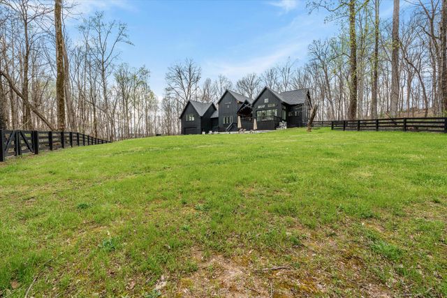 925 Weeping Willow Rd, Hendersonville, TN 37075