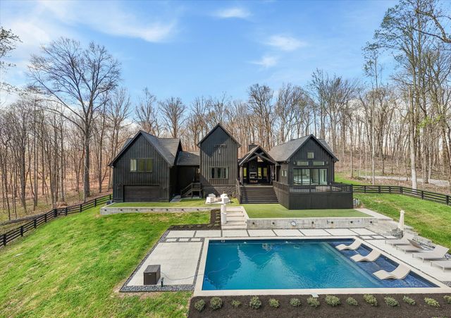 925 Weeping Willow Rd, Hendersonville, TN 37075