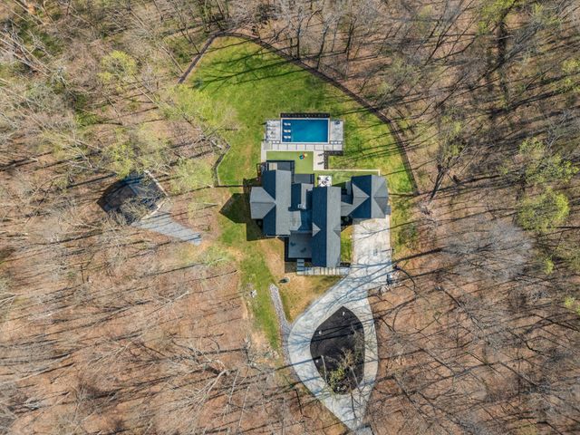 925 Weeping Willow Rd, Hendersonville, TN 37075