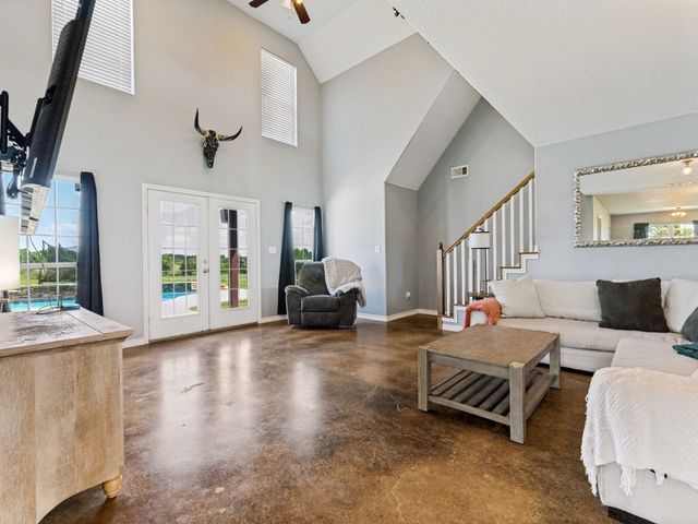 760 County Road 4380, Decatur, TX 76234