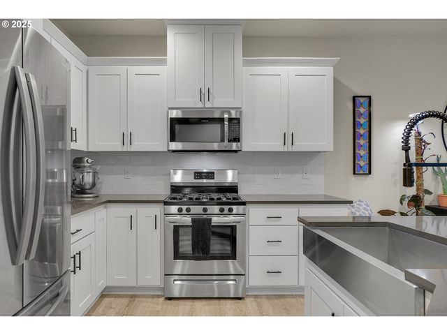 12467 Se WATER DROP Way, Happy Valley, OR 97086