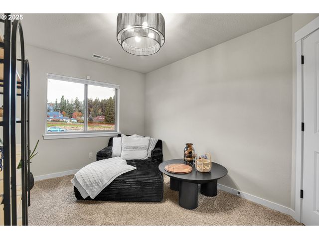 12467 Se WATER DROP Way, Happy Valley, OR 97086