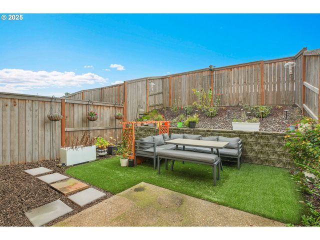 12467 Se WATER DROP Way, Happy Valley, OR 97086