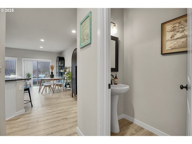 12467 Se WATER DROP Way, Happy Valley, OR 97086