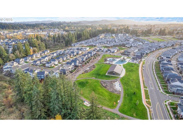 12467 Se WATER DROP Way, Happy Valley, OR 97086