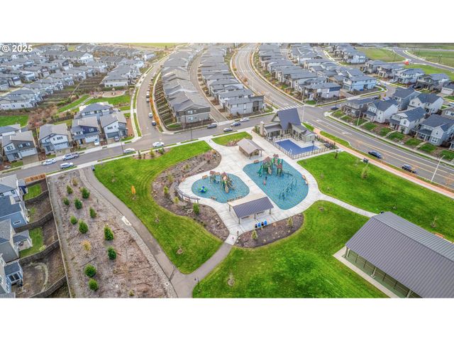 12467 Se WATER DROP Way, Happy Valley, OR 97086