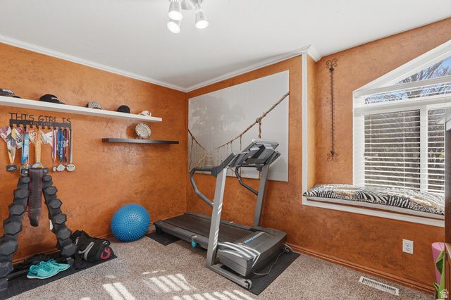 1320 E WOODHILL CIR, Sandy, UT 84092