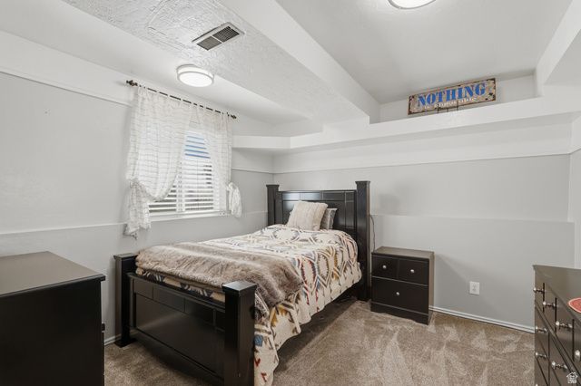 1320 E WOODHILL CIR, Sandy, UT 84092