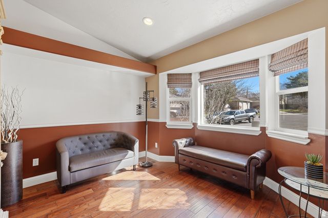 1320 E WOODHILL CIR, Sandy, UT 84092