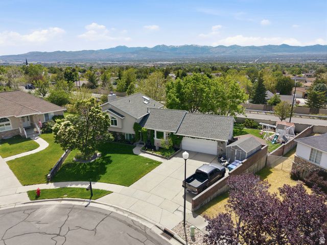 1320 E WOODHILL CIR, Sandy, UT 84092