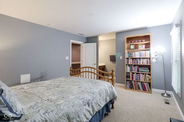 3649 Oak Forge Way, Greenwood, IN 46143