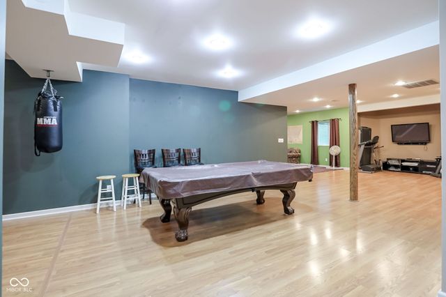 3649 Oak Forge Way, Greenwood, IN 46143