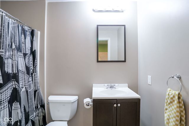 3649 Oak Forge Way, Greenwood, IN 46143