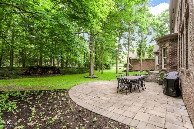 3649 Oak Forge Way, Greenwood, IN 46143