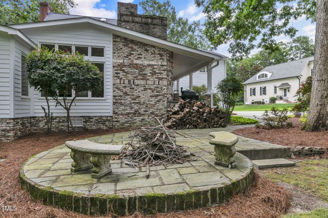 2811 Deerfield Lane N, Wilson, NC 27896