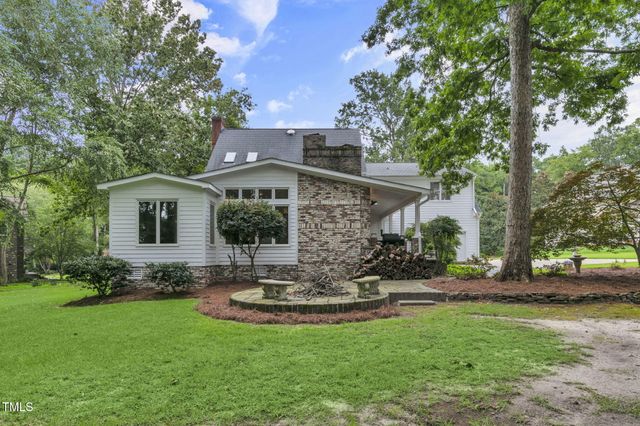 2811 Deerfield Lane N, Wilson, NC 27896