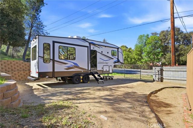 15870 SILVER STAR Lane, Canyon Country, CA 91387