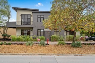 1723 N Chestnut Avenue 101, Fayetteville, AR 72703