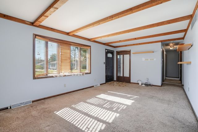 8147 Harrison Avenue, Munster, IN 46321